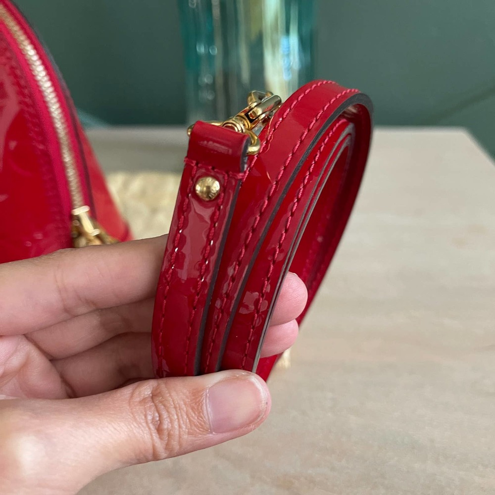 ❌SOLD❌Louis Vuitton BB Alma Vernis  Red Leather Crossbody Bag - Picture 11 of 13